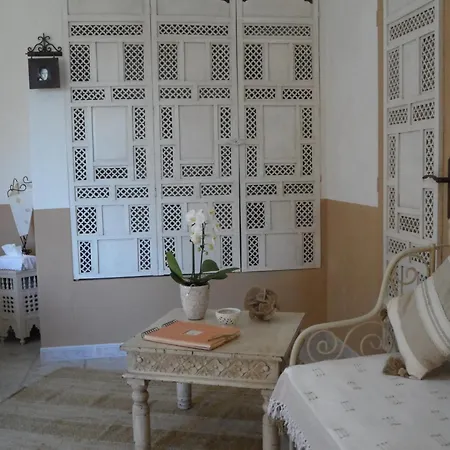 Mas De Foncaudette Bed & Breakfast Lourmarin