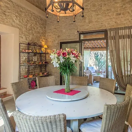 Bed & Breakfast Mas De Foncaudette